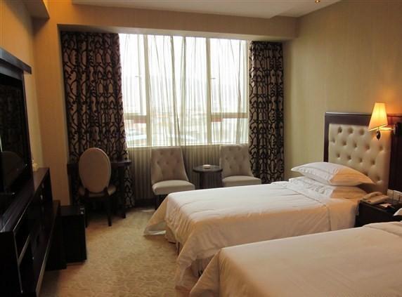 Vienna Hotel In Pinghu Square 深セン市 部屋 写真