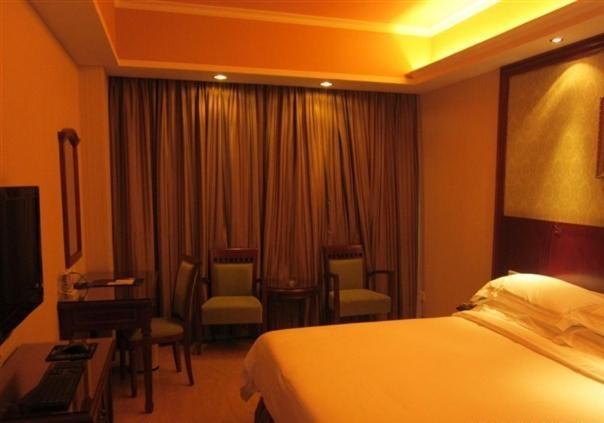 Vienna Hotel In Pinghu Square 深セン市 エクステリア 写真